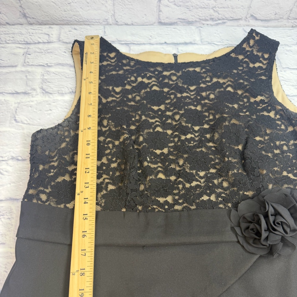 Black Lace Tiered Shift Dress with Floral Accent. Sleeveless. Size 16W. - Picture 10 of 12